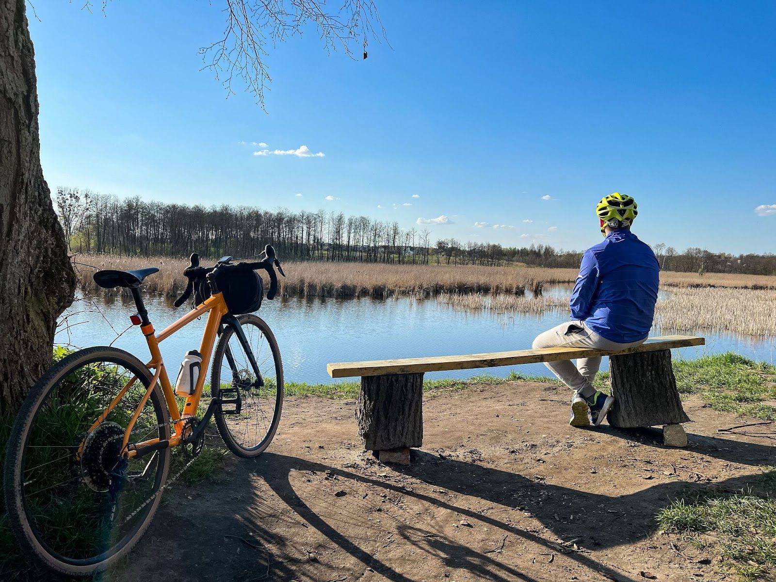 gravel cycling.jpg