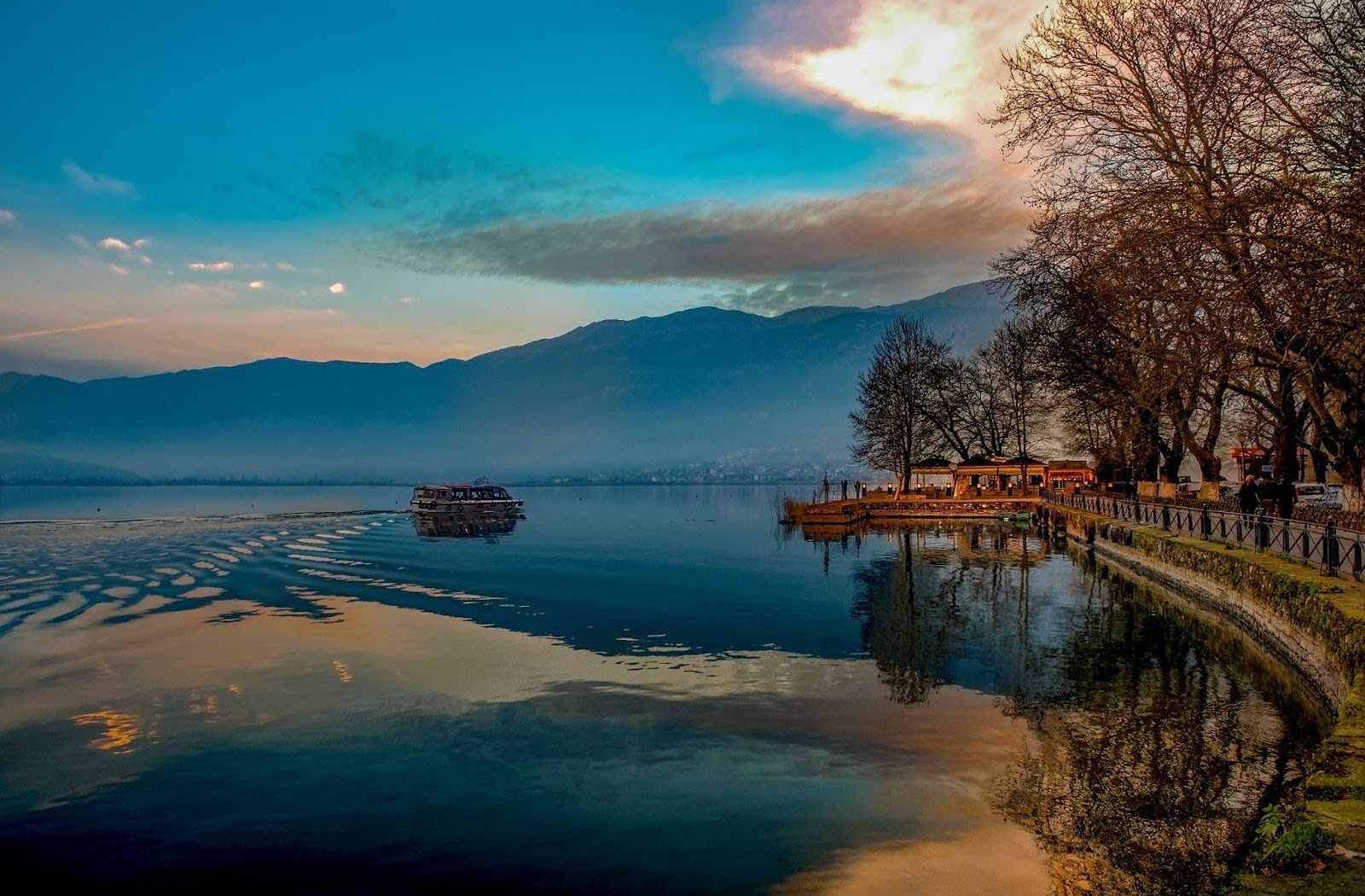 Lake Pamvotis.jpg