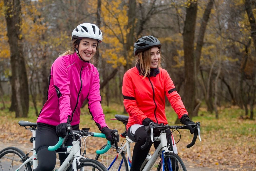 Cycling in Bad Weather: Essential Tips to Stay Warm & Safe