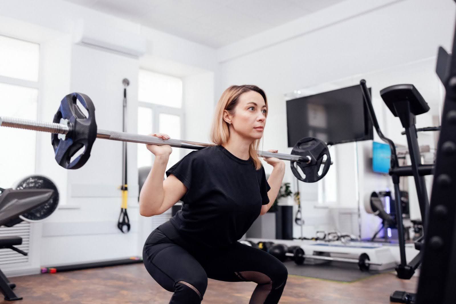 STRENGTH TRAINING FOR CYCLISTS: HOW TO BUILD POWER, PREVENT INJURIES & RIDE STRONGER