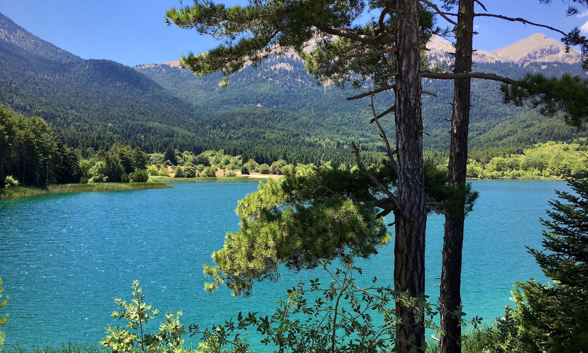 Lake Doxa on ROUVY