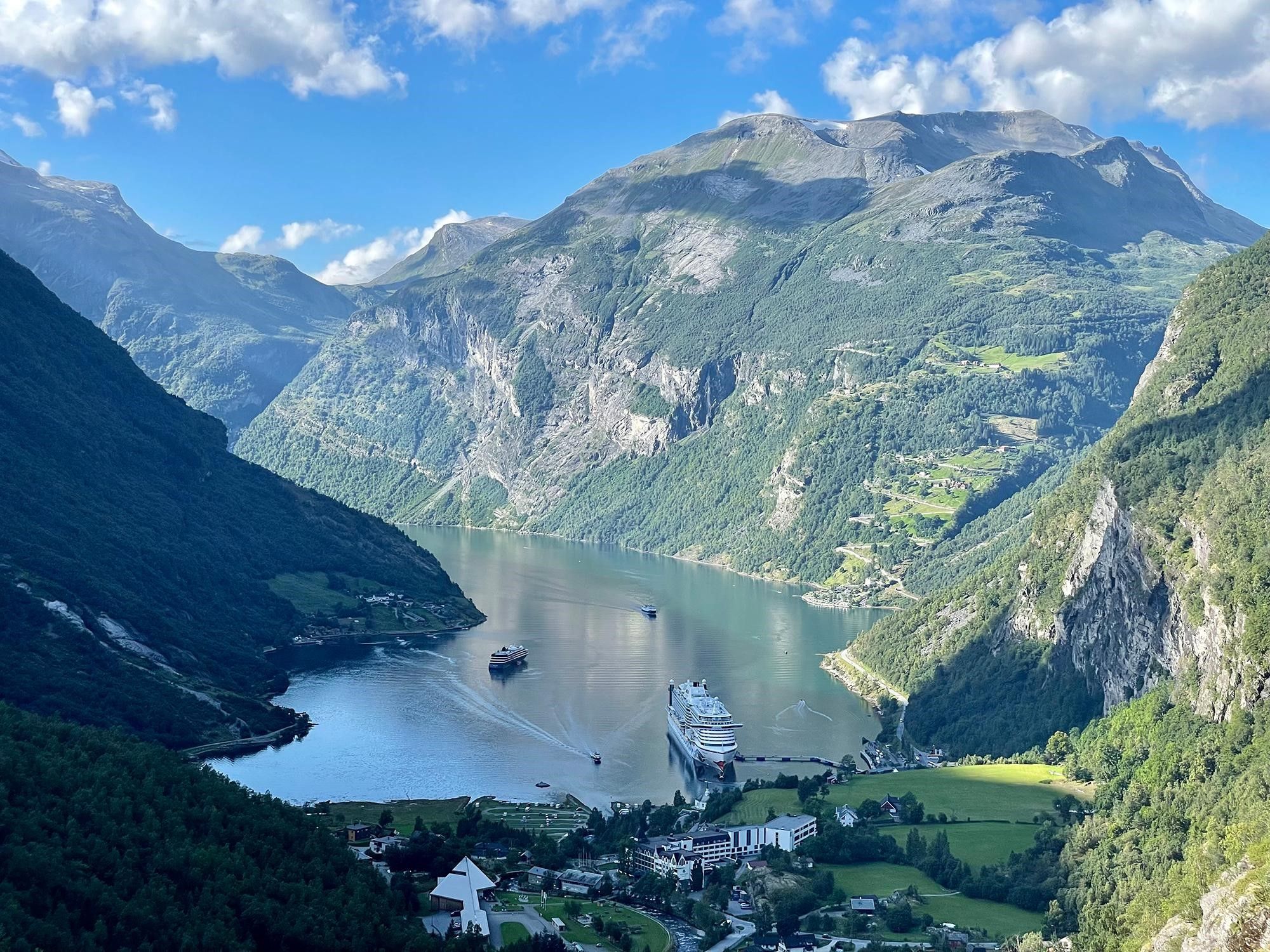 Ride Geirangerfjord in Geiranger, in the region of Ålesund on ROUVY