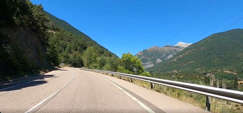 COL DU POURTALET - ONE OF THE SPANISH PYRENEES GREATS