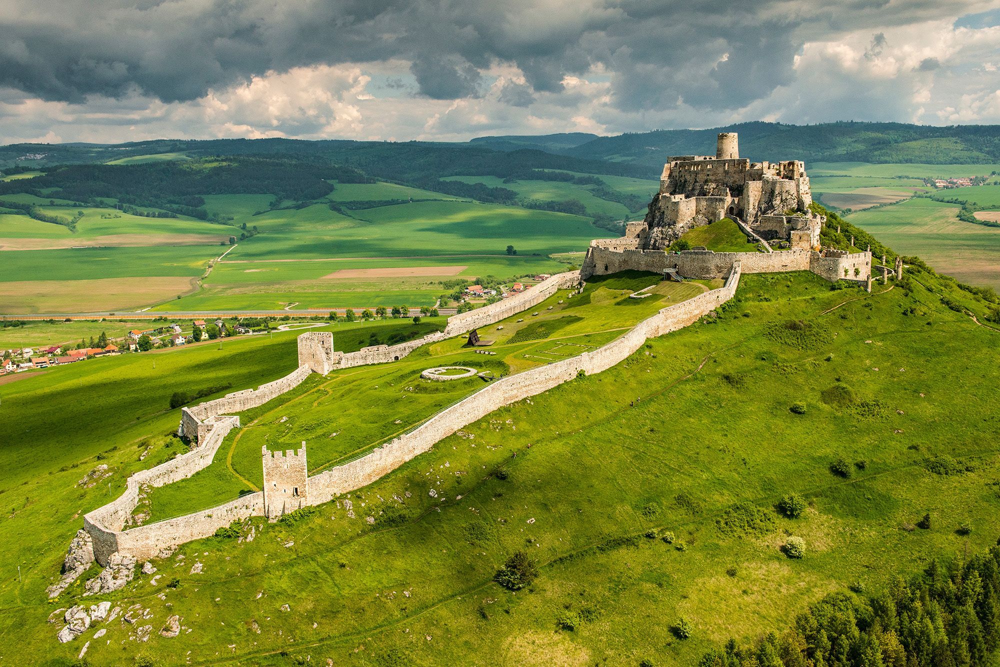 Spis-Castle-Slovakia.jpg