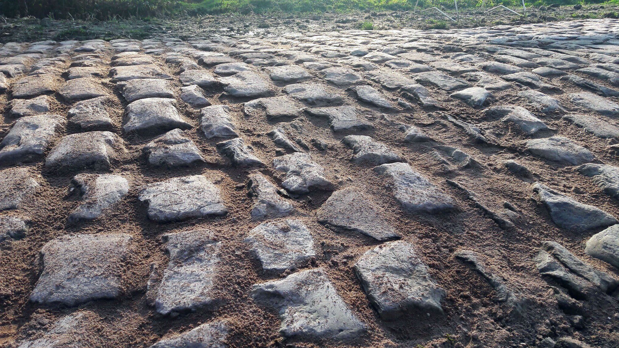 cobbles-on-ROUVY-app.jpg